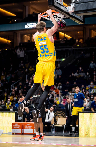 球场上的决 球场上的决