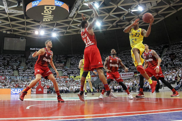 曾在对阵卢 曾在对阵卢